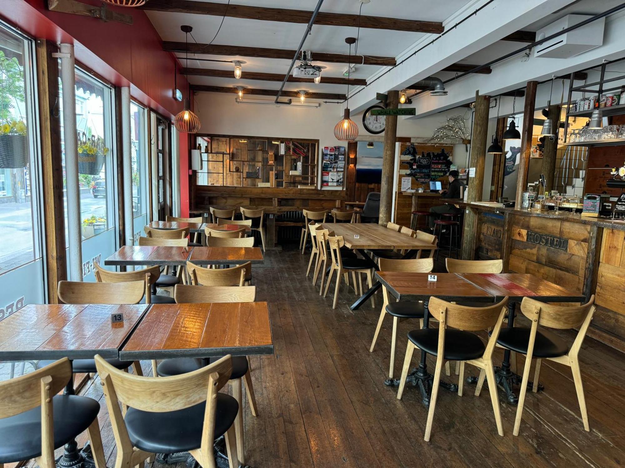 Akureyri Backpackers Hostel Bagian luar foto